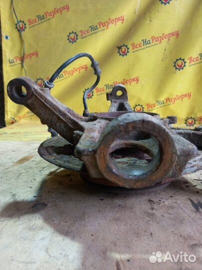 Кулак задний левый Mercedes Ml 320 W 163 1.9 1998