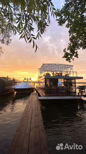 Аренда Премиум Яхты с Баней. VIP Отдых на Воде