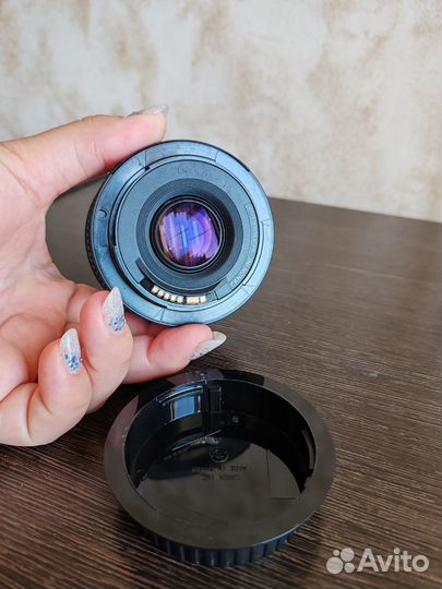 Объектив canon Ef 50mm 1.8