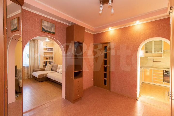 3-к. квартира, 90 м², 3/5 эт.