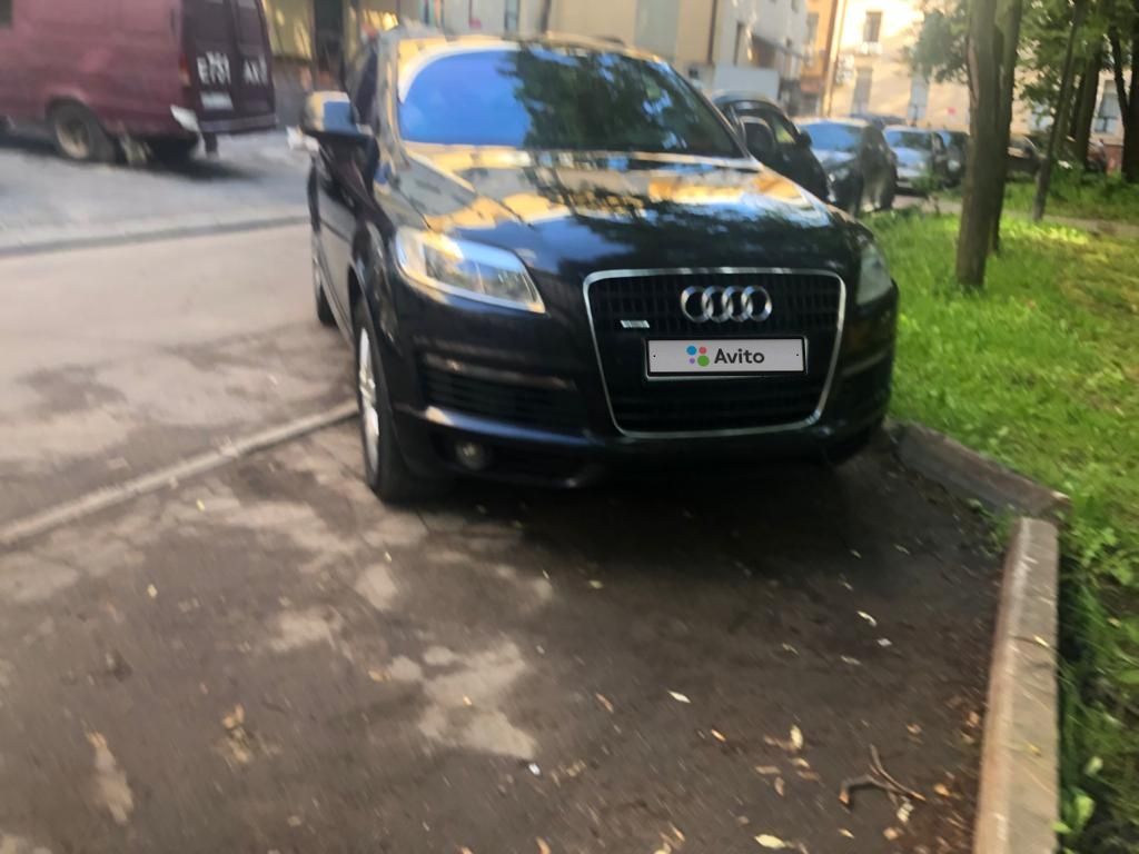 Audi Q7: фото владельца