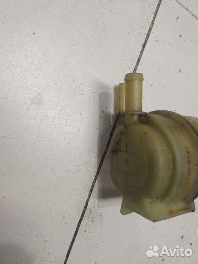 Бачок гидроусилителя руля Toyota Camry ACV40