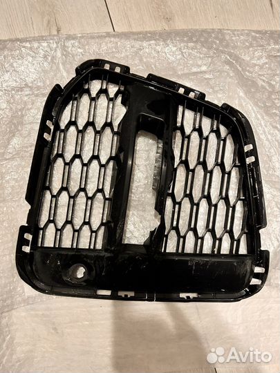 Решетка бампера bmw x1