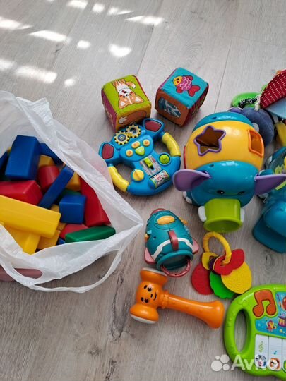 Развивающие игрушки