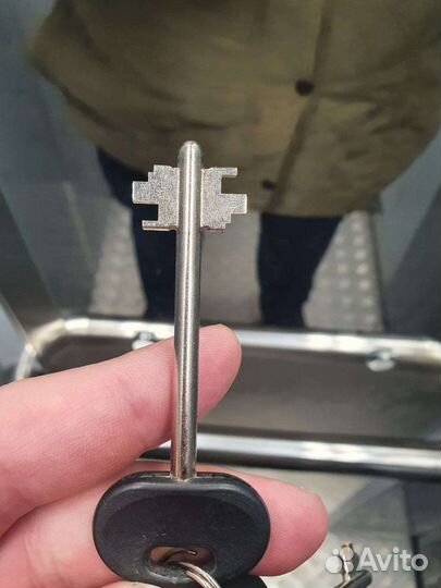 Заменить замок. Ремонт замков. Честный Мастер