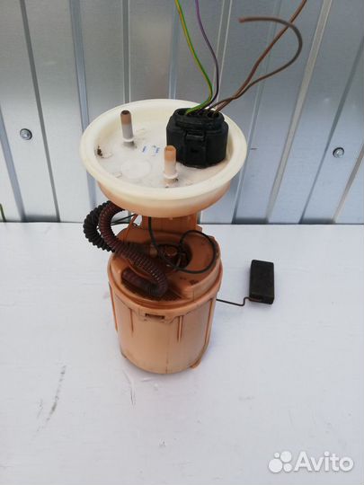 Насос топливный Volkswagen (WV) Passat b5+