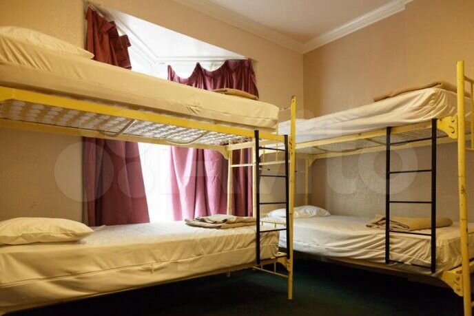 Комната 21 м² в 5-к., 2/2 эт.