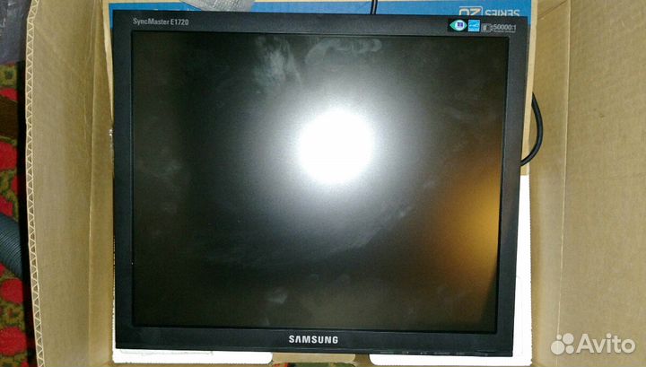 Монитор samsung