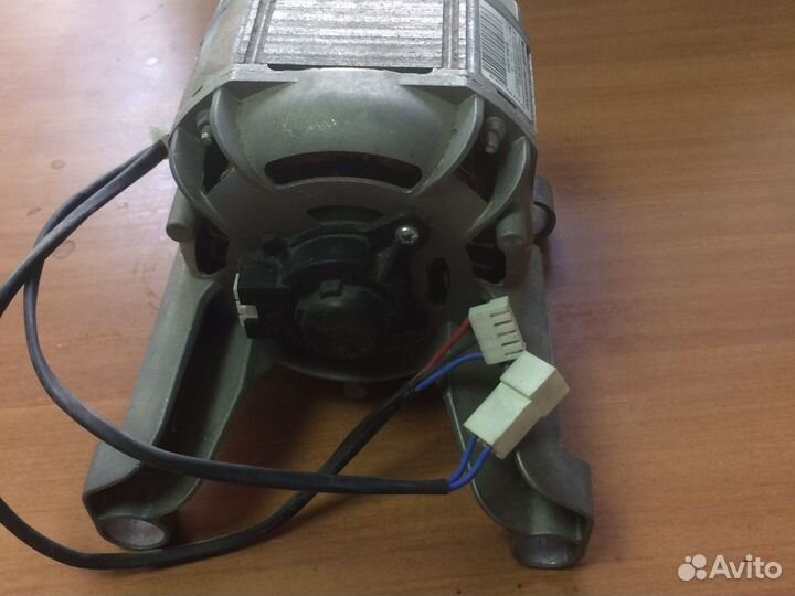 Двигатель стиральной машины Beko