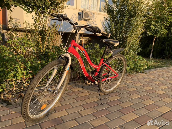 Подростковый велосипед для девочки и детский вел