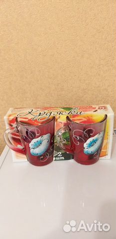 Графин с кружкками,салатницы, рюмки