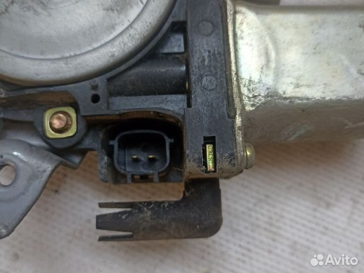 Nissan Serena c24 передний левый стеклоподьемник