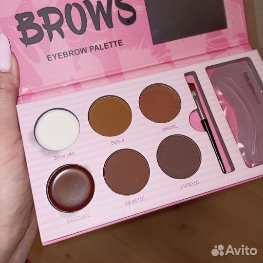 Палитра теней для бровей с трафаретом