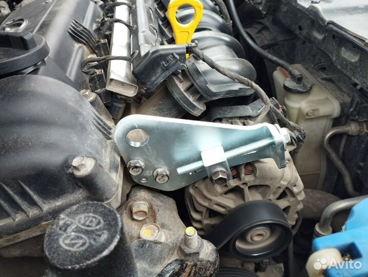 Кронштейн генератора solaris/RIO 11-17г 374602B006