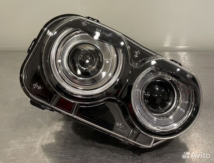Фара Dodge Challenger левая ксенон Тайвань