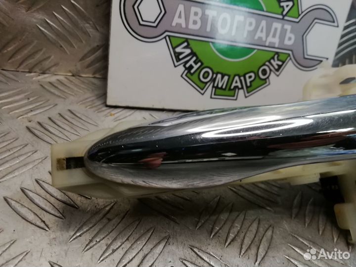 Ручка передней левой двери наружная Kia Sportage 3