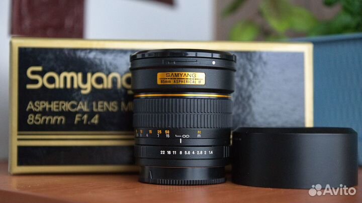 Samyang 85mm f 1.4