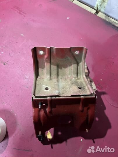 Площадка аккумулятора Chevrolet Lacetti