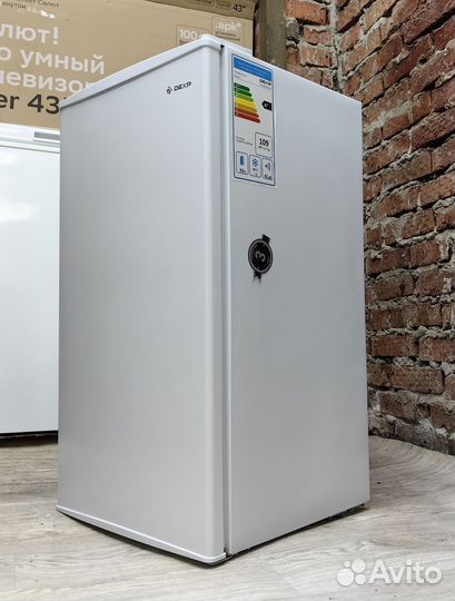 Холодильник Dexp 84x47x49sm