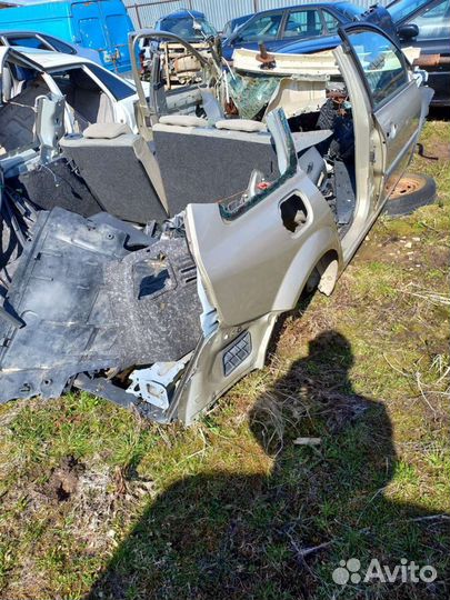 Заднее правое крыло Рено Меган 2 универсал