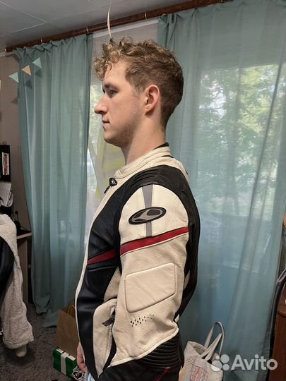 Мотокуртка кожаная мужская