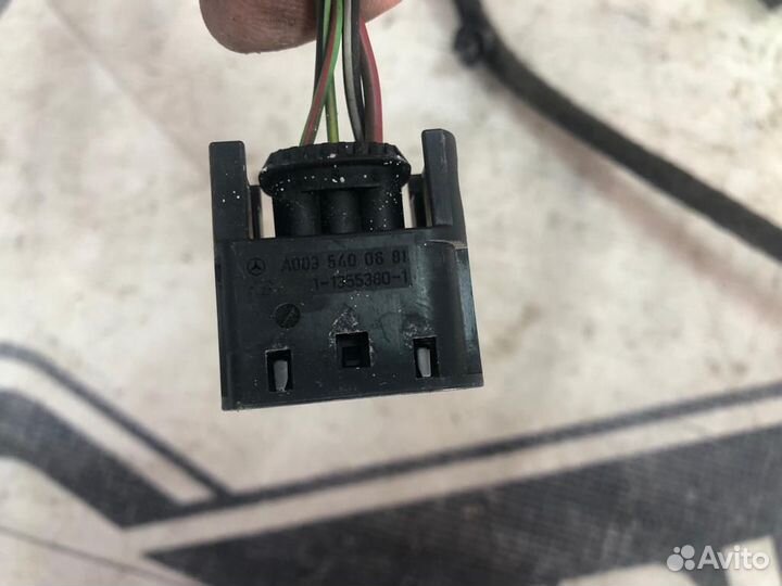 18114183 Проводка двери левой Mercedes Actros