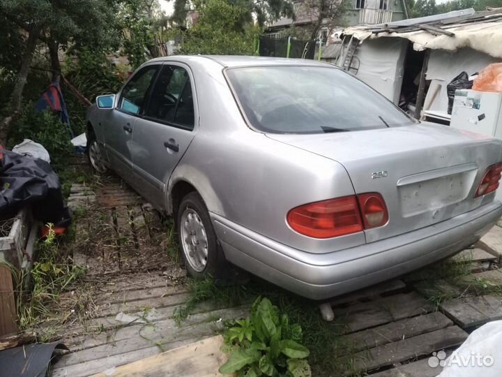 Mercedes w210 на запчасти