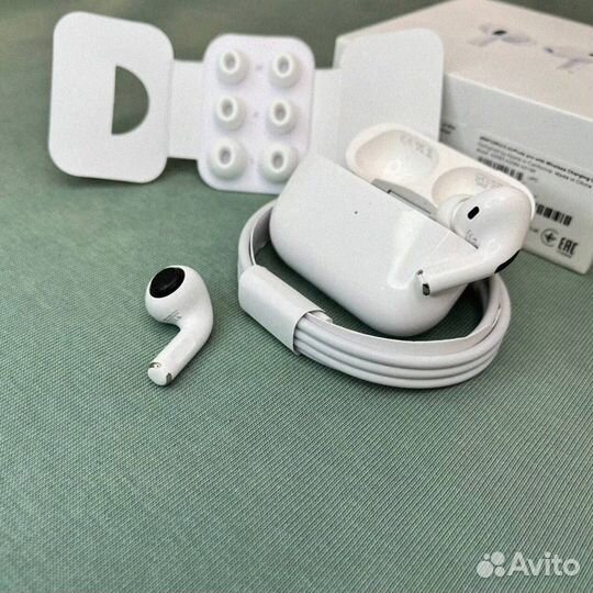 AirPods Pro 2: Слушайте, как никогда