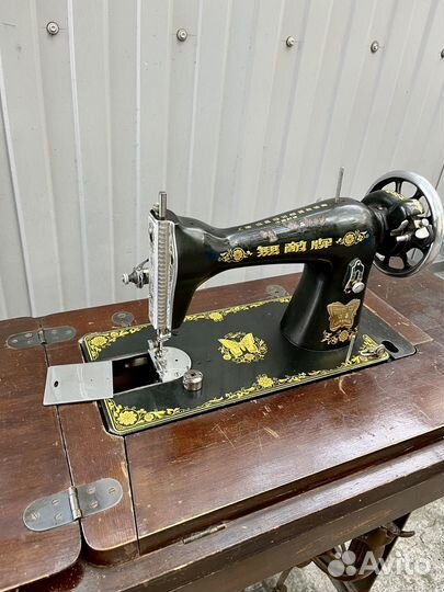Швейная машинка винтаж