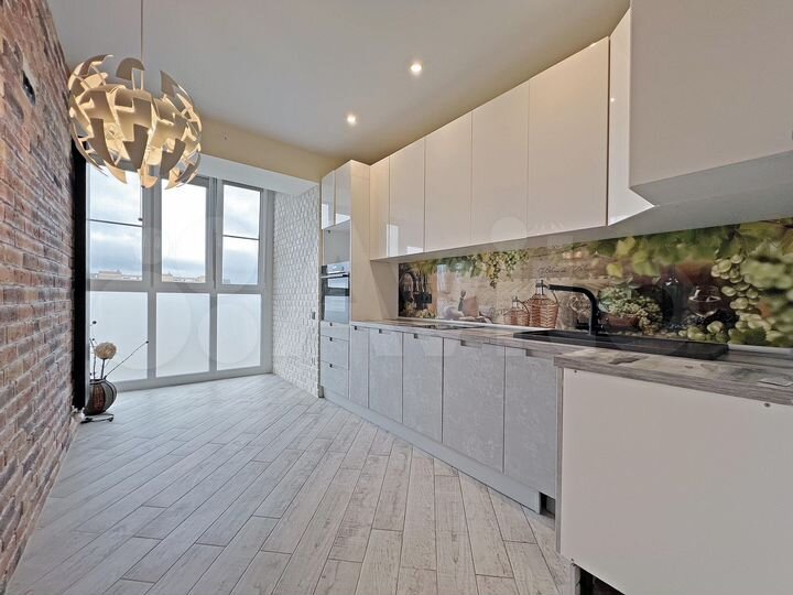 2-к. квартира, 56 м², 16/16 эт.