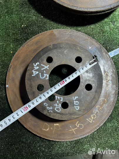 Задние тормозные диски BMW X5 E70 3.0D 2008г