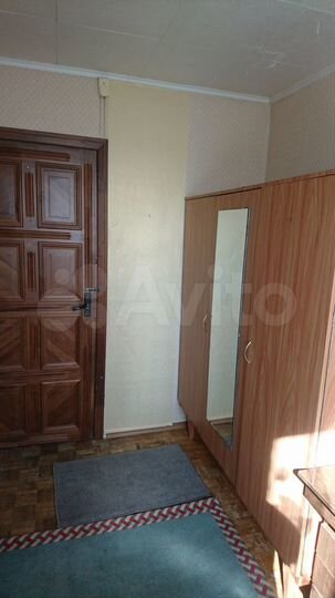 Комната 11 м² в 3-к., 15/16 эт.