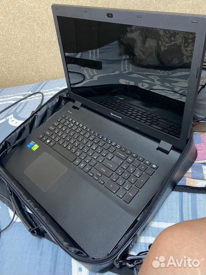 Ноутбук Acer Packard Bell с большим экраном +сумка