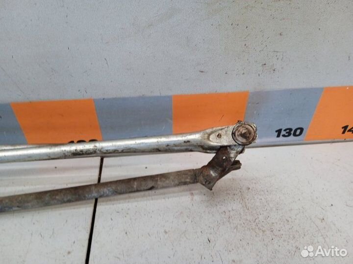 Трапеция стеклоочистителей LADA Priora 1.6 2009