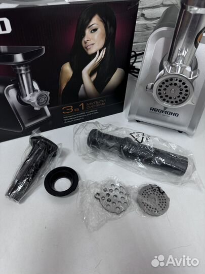 Мясорубка электрическая Redmond новая