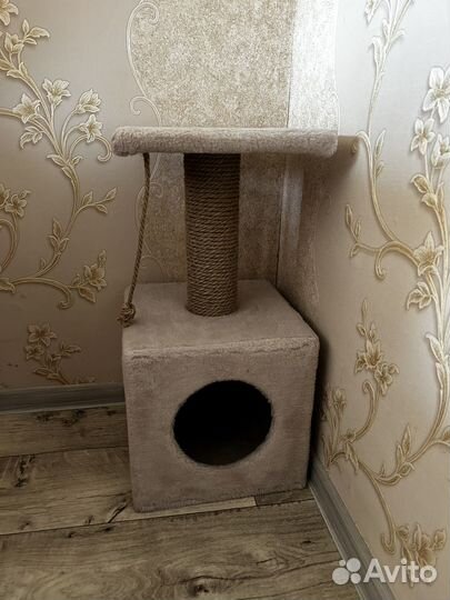 Домик для кошки с когтеточкой