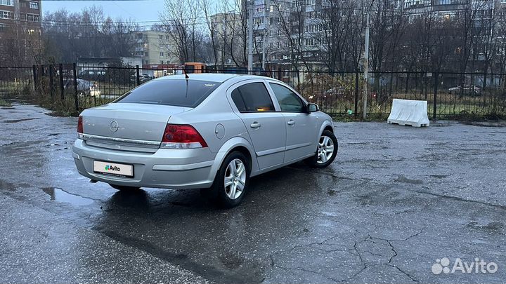 Opel Astra 1.8 AT, 2009, 162 900 км