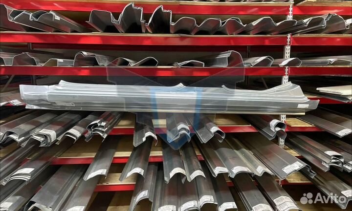 Порог левый Volvo S40 (V40) 1995-2003 (Klokkerholm