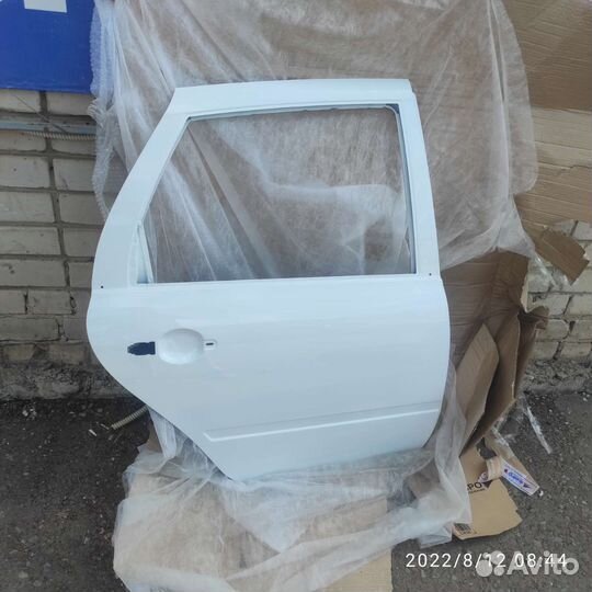 Дверь задняя правая Лада Гранта калина бел.обл