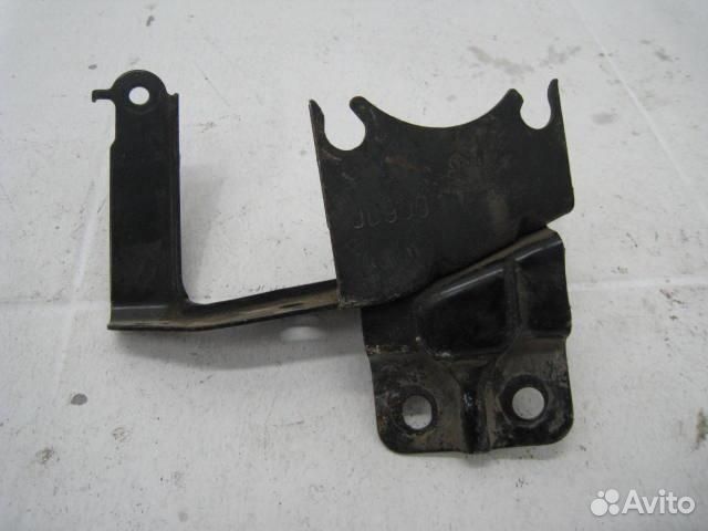 Кронштейн крепления блока абс Nissan Qashqai J10