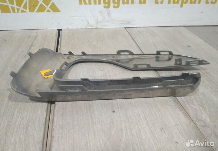 Накладка решетки переднего бампера левая бу BMW X6 F16 OEM 51117319789