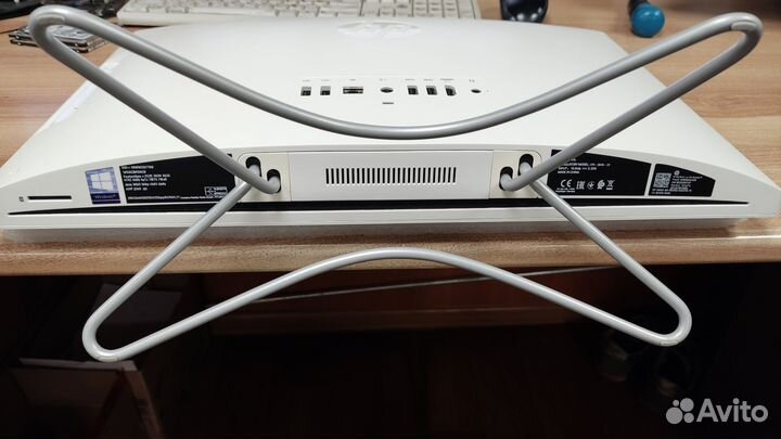 Моноблок HP 200 G3 4HR95EA