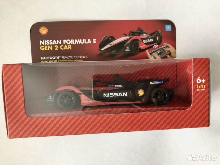 Машинка Nissan на bluetooth управлении