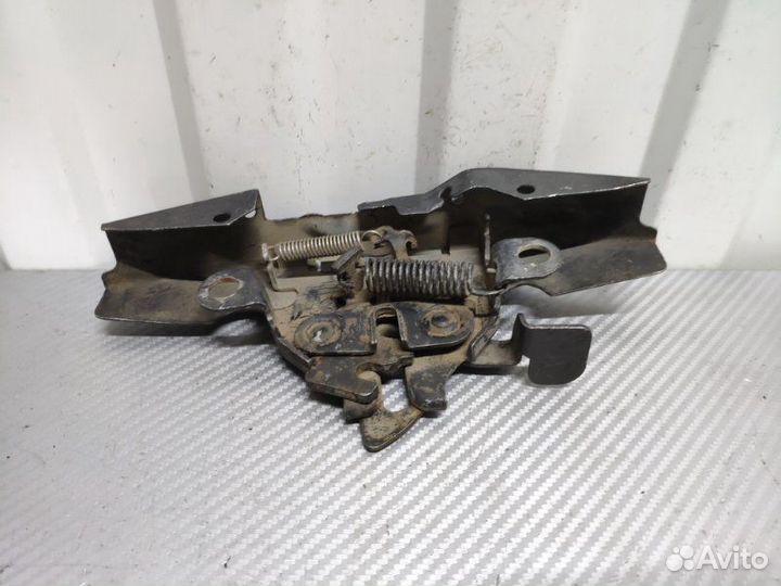 Замок капота передний Toyota Corolla 120 1.6 2006