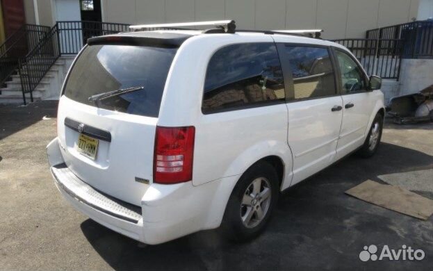 Разбор на запчасти Dodge Caravan 2008