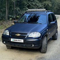 Chevrolet Niva 1.7 MT, 2013, 138 000 км, с пробегом, цена 630 000 руб.