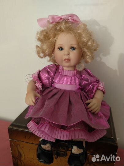 Кукла фарфоровая коллекционная