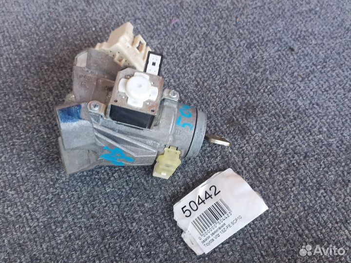 Замок зажигания Тойота vitz