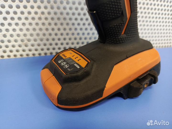 Ударный бесщеточный гайковерт AEG BSS18HTF12B6-0