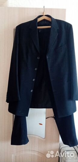 Мужской классический костюм черный